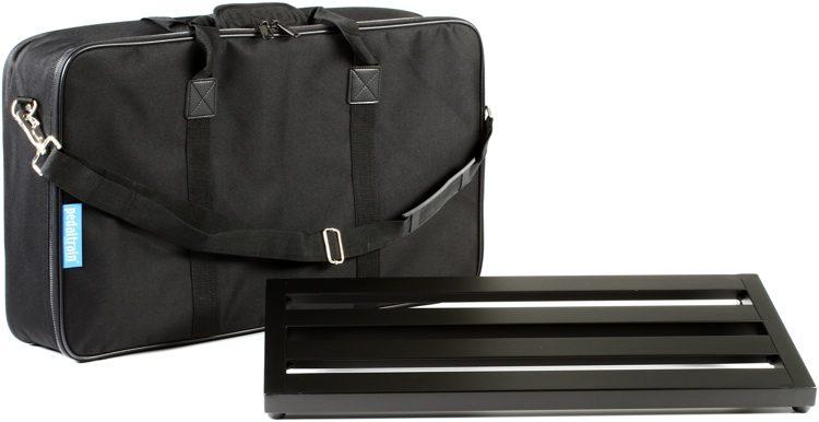Pedaltrain PTCL2SC Classic 2 24" x 12.5" Effects Pedal Board w/ Soft Case for Effects Pedal