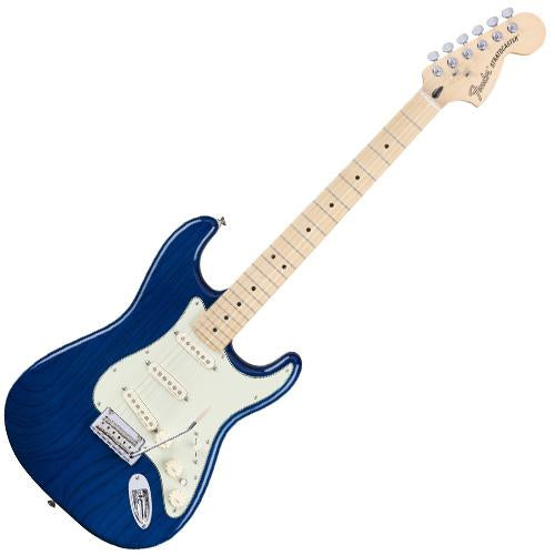 Fender 0147102327 Deluxe Stratocaster Maple in Sapphire Blue w/Gig Bag